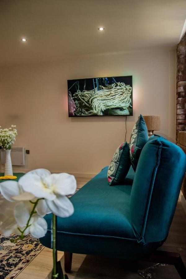Bv Lush Apartment At Conditioning House Bradford Bradford  Extérieur photo