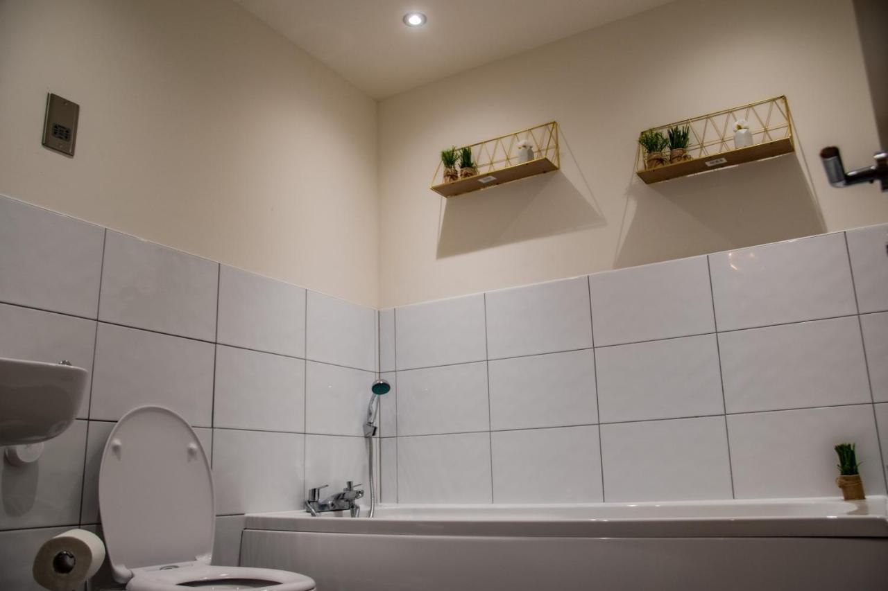 Bv Lush Apartment At Conditioning House Bradford Bradford  Extérieur photo